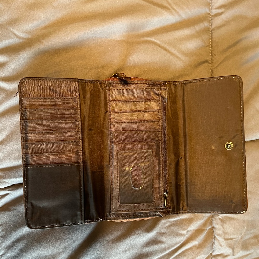 DOC Tooled Wallet - Picture 2 of 3